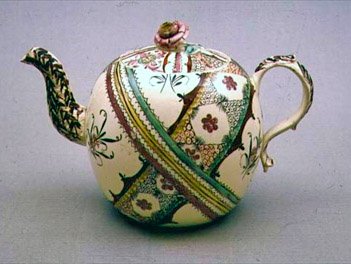 Tetera de loza de Staffordshire, c.1770 de English School